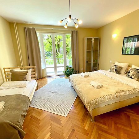 Bohemian Bright & Calm 2Br - Top Center - Private Balcony 소피아 외부 사진