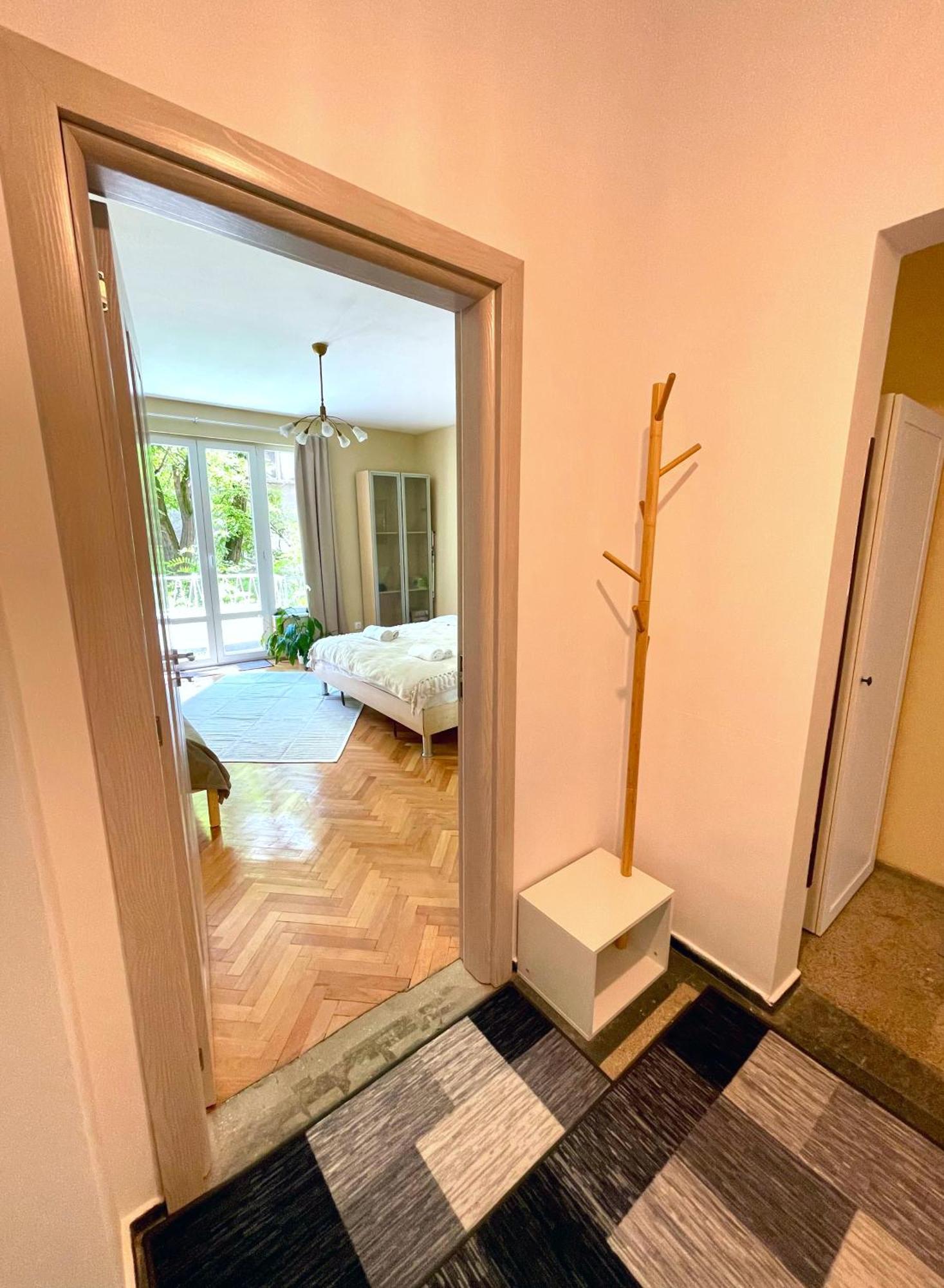Bohemian Bright & Calm 2Br - Top Center - Private Balcony 소피아 외부 사진