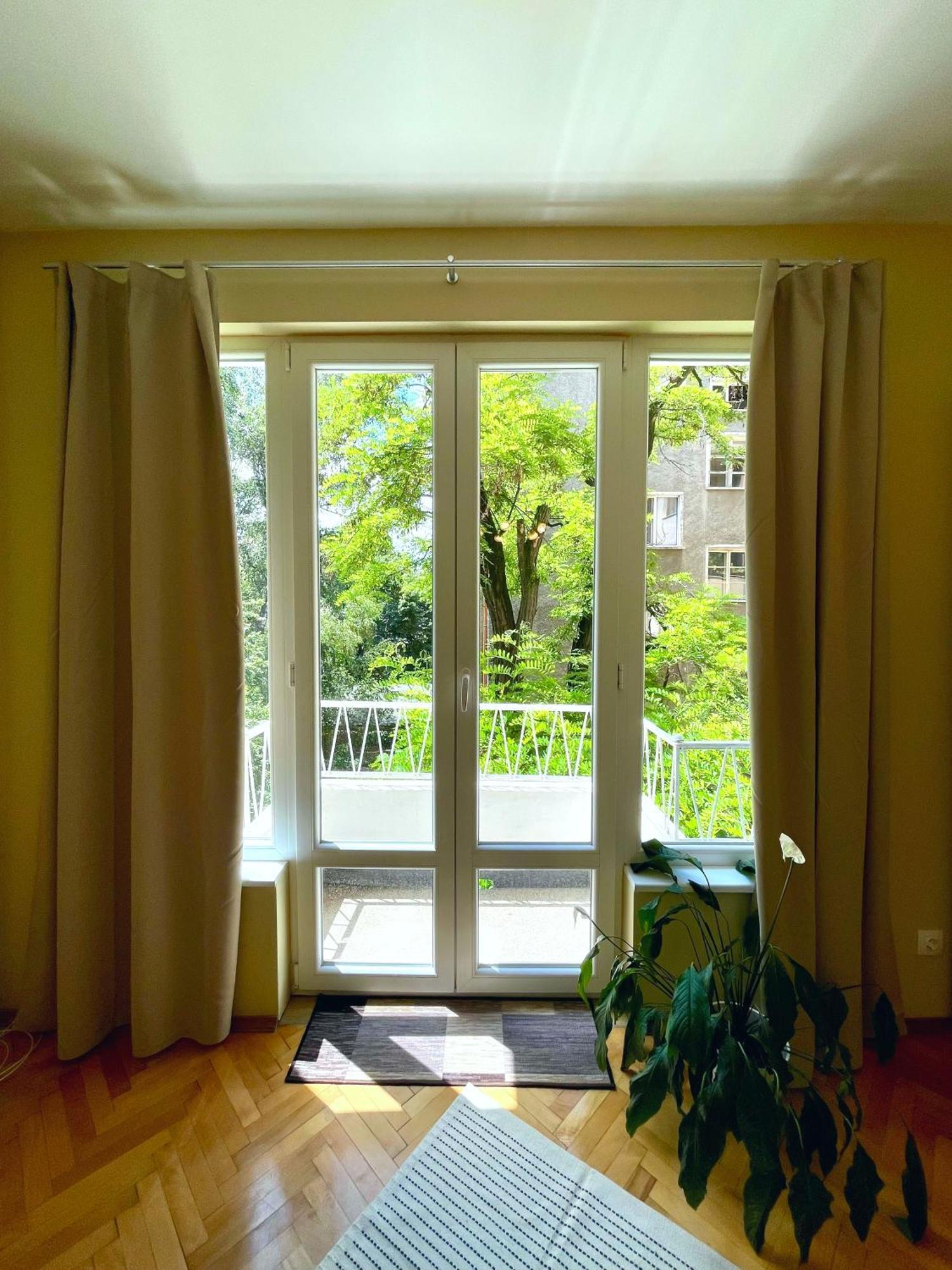 Bohemian Bright & Calm 2Br - Top Center - Private Balcony 소피아 외부 사진