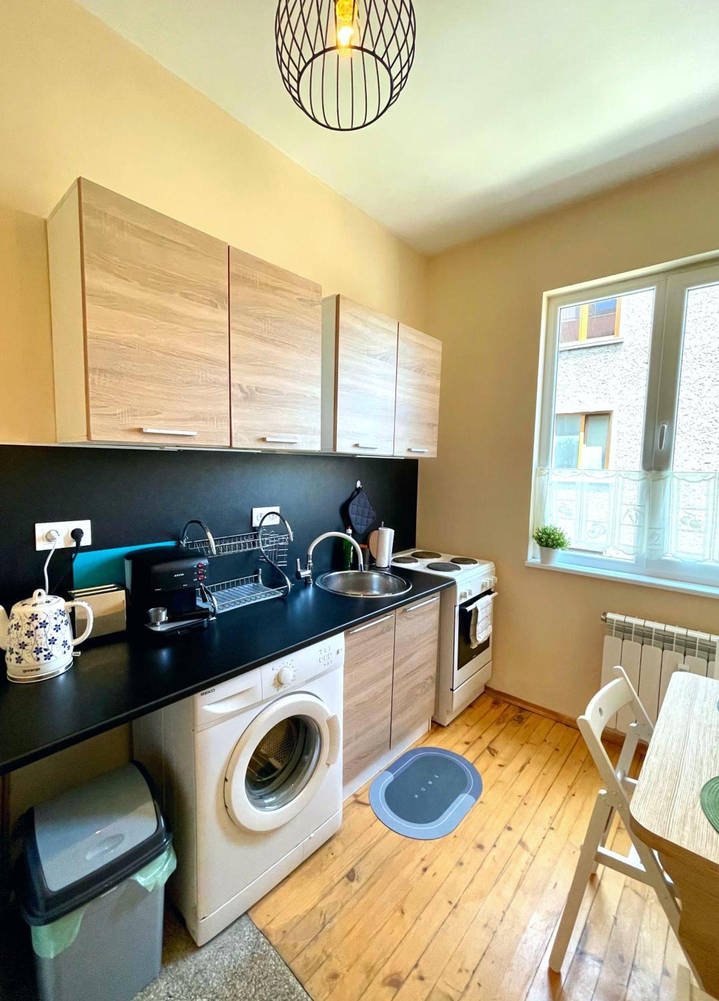 Bohemian Bright & Calm 2Br - Top Center - Private Balcony 소피아 외부 사진